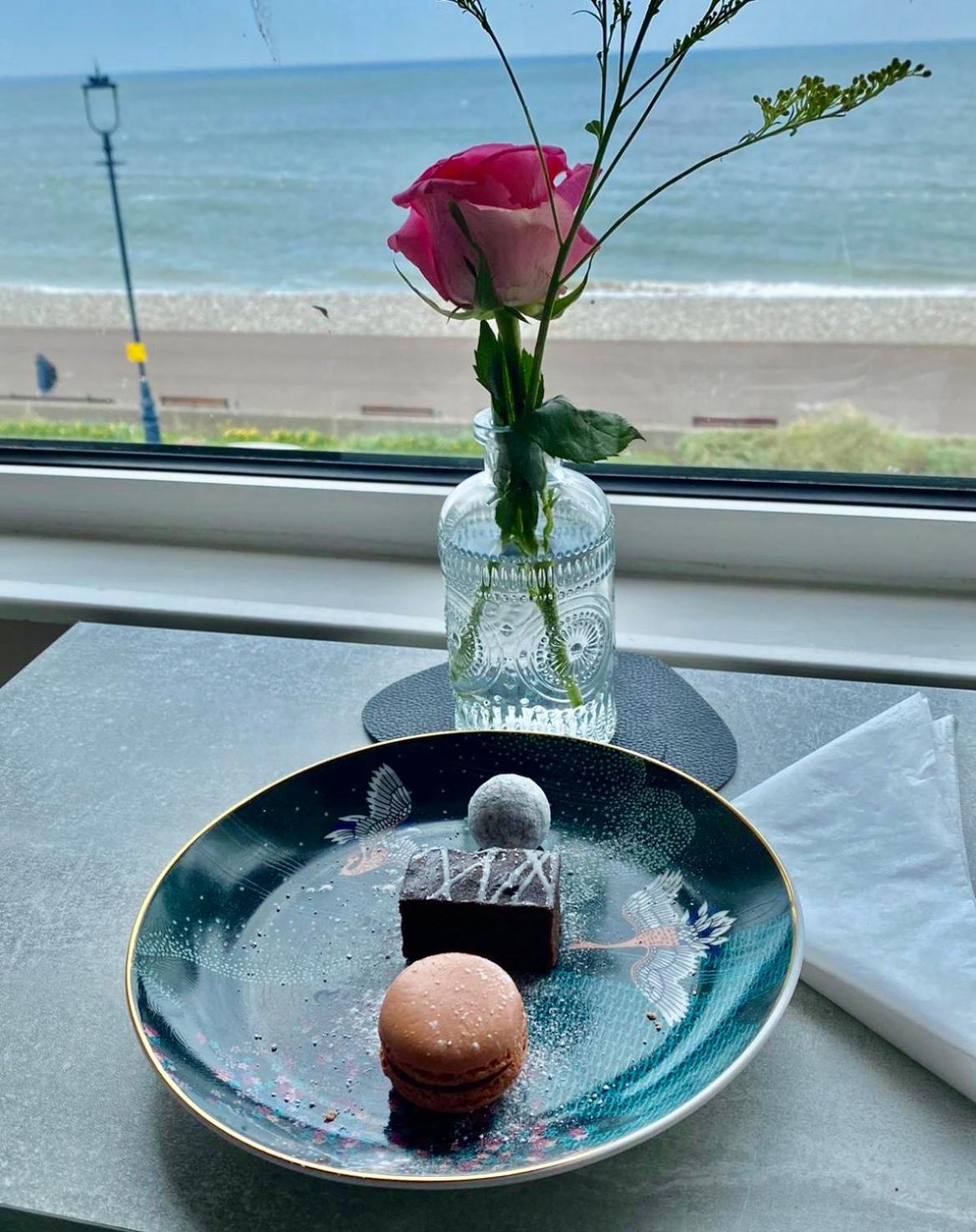 Hotel No5, Beachfront With Free Private Car Park Llandudno Exterior photo